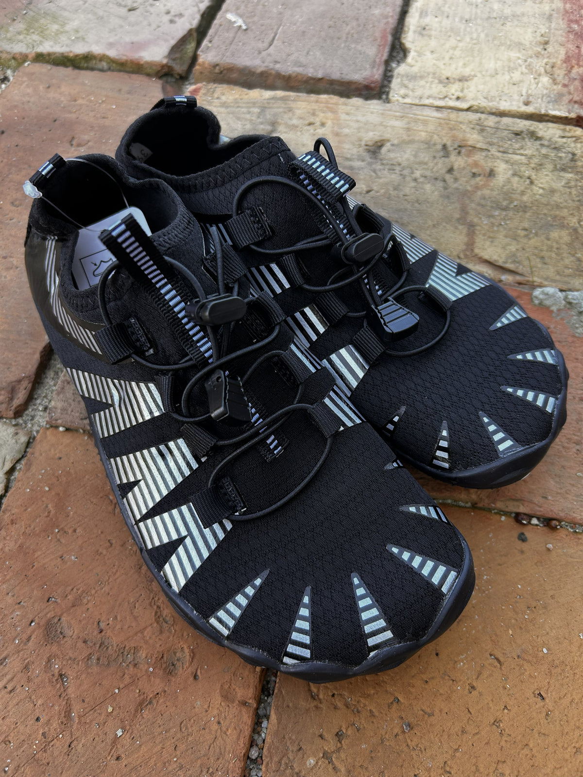 Buty do wody barefoot czarne z odblaskami 38